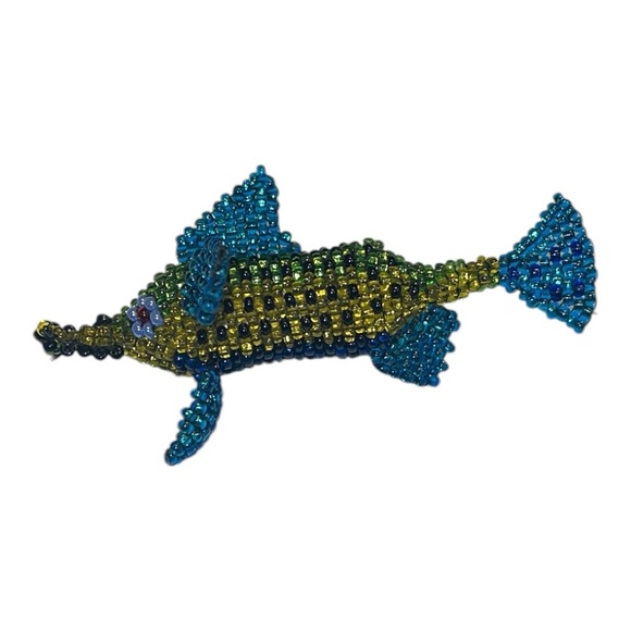 Handwoven Beaded fish pin. Blue and green. Unique gift! - Picture 4 of 7